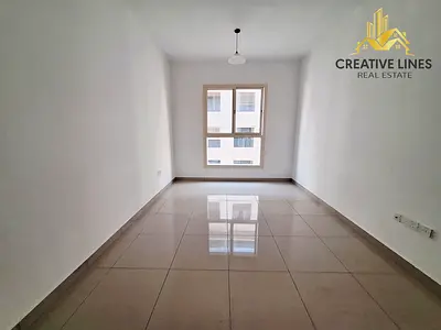 Ready to move huge studio with gym pool available/come first take first