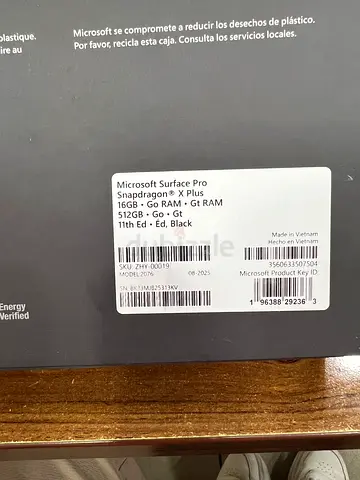 Microsoft Copilot+ PC Surface Pro Tablet, 13 11th edition, Snapdragon Xplus 16/512- Black