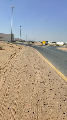 فرصة استثمارية مميزة | أرض صناعية على شارعين في الصجعة الصناعية – 38 ألف قدم