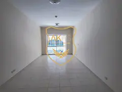 CENTRAL AC 1BHK WITH 2 WASHROOM FOR FAMILY CLOSE TO METRO