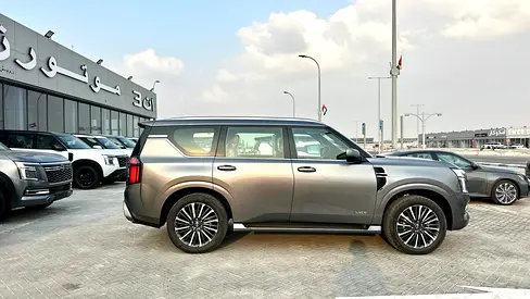 Nissan Patrol LE platinum Grey/red بلاتنيوم توربو 2026