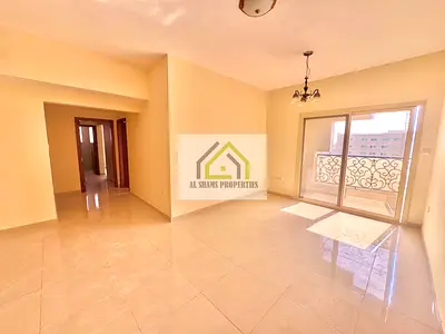 Stunning 2bhk with parking wardrobe balcony School zone area