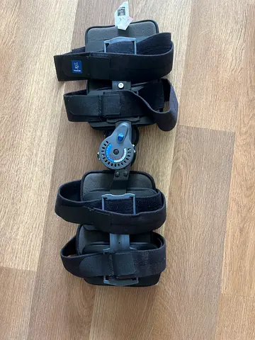 THUASNE Adjustable Knee Brace with ROM Hinge – Post-Surgery  Rehabilitation Support