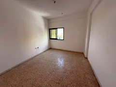 Sea view / Free sandy parking / Balcony / Spacious / Families