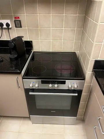 Siemens brand neat and clean condition electric cooker perfect working 60/60cm new model