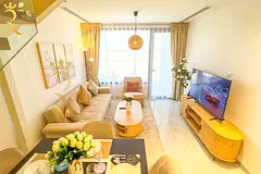 2BR Rooftop Retreat | Jacuzzi with Stunning Views | 20% Off