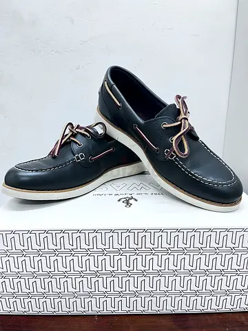 Womens Boat Shoes Black Leather Sensorflex - Size US 7W / EU 38