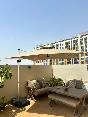 Outdoor Cantilever Umbrella with Heavy Base – Waterproof - Brand New - 3x3m