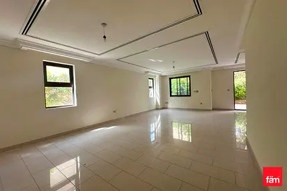 Spacious | Tenanted | Single Row 4 Bedroom