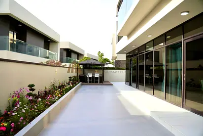 Fully Furnished | Luxury Style | Upgraded