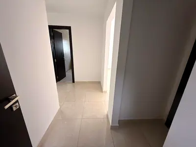 بانورامية جميلة توفر إضاءة طبيعية ممتازة طوال اليوم.