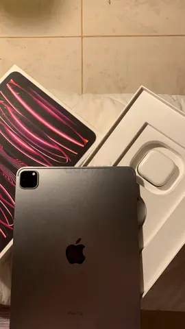 Apple iPad Pro with Original Box