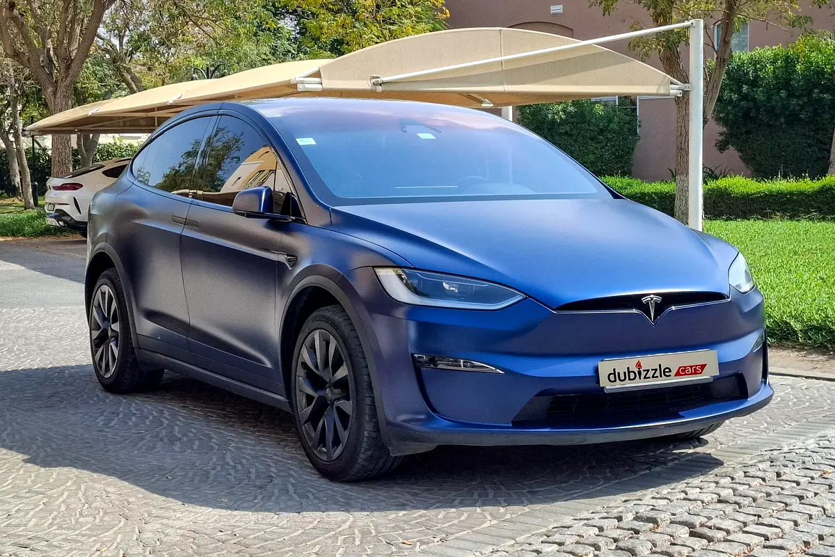 Tesla Model X 2024 — photo 1 of 15