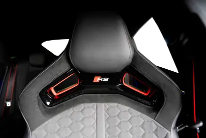 صورة 15 لـ 2024 AUDI RS5