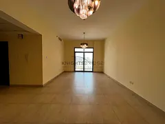 Chiller Free | Closed Kitchen | 1 Min to Metro