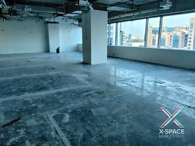 BIG SPACEIOUS OFFICE WITH DEWA CHILLER INCLUDED