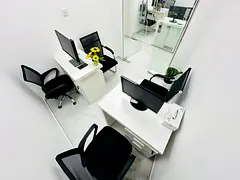Brand new office |direct from Owner |near to Public Transport