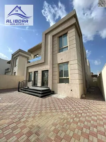 🏡 فيلا للإيجار في منطقة الزاهية – عجمان 📍 موقع مميز قريب من المسجد وجميع الخدمات. 🔹 تفاصيل الفيلا: 3 غرف نوم ماستر مجلس واسع صالة عائلية غرفة خادمة