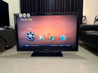 Samsung 46 Full HD TV (Series 6) - Excellent Condition