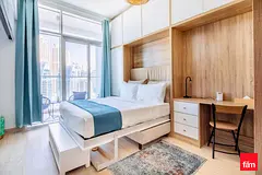 12 Cheques| Marina View | Upgraded