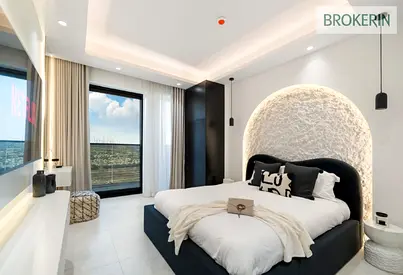 Stylish Studio | High-End Design | Open View