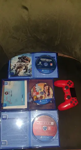 Ps4 original red controller with 3 cds for 350