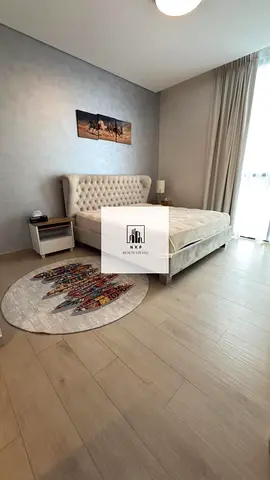 Spacious luxurious lush fully furnished 2bhk aprtment with balcony