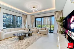 Stylish 2 Bedroom in Viridian in City Walk