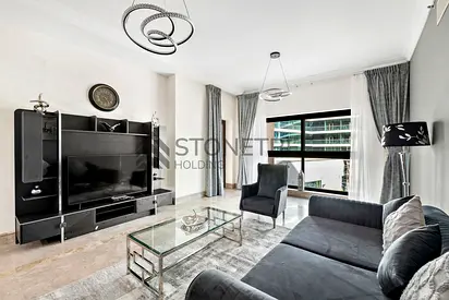 12 CHEQUES | Fully-furnished | Prime Location
