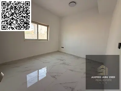 ارقي واشيك دوبلكس فاخر للإيجار في عجمان المويهات 3، 3 غرف + صالة، 3 حمامات، بناية جديدة أول ساكن، 60,000 درهم سنوي، دفع 4 أو 6 دفعات، شيك تأمين موقع .