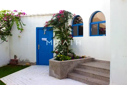 Spacious Commercial for Office Use |Prime location