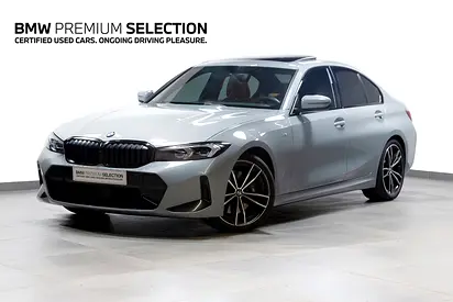 BMW 330i Sedan M Sport (REF NO# 153264)