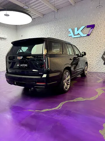 2025 Cadillac ESCALADE 缩略图 9