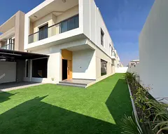 Luxury 5bhk villa in al shohi