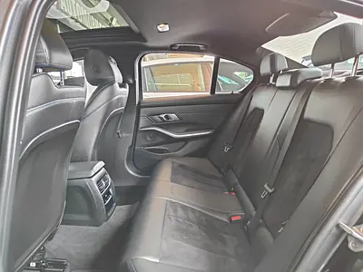 BMW 3 Series 330i, миниатюра 17