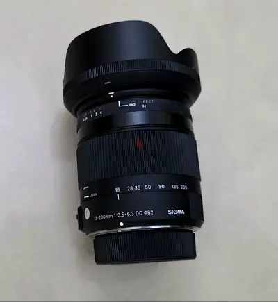 Sigma 18-200mm DC Macro Lens for Sale