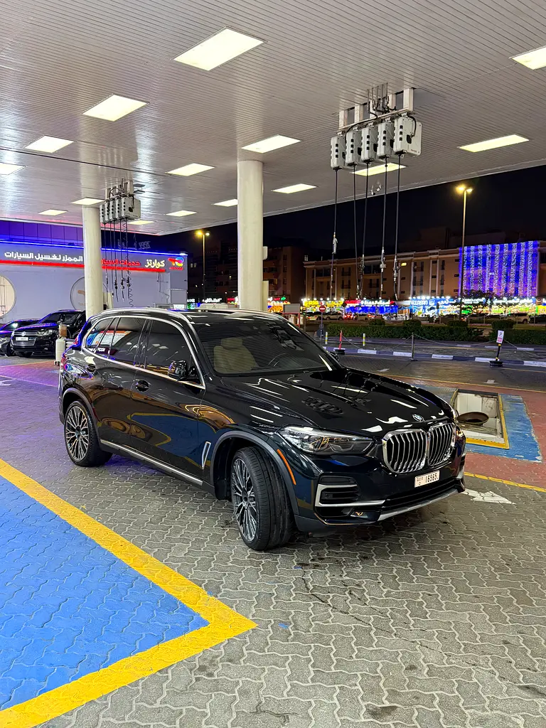 BMW X5 2022 — photo 1 of 12