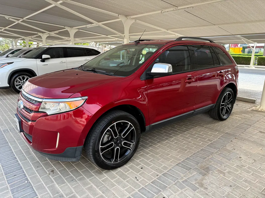 Ford Edge 2014 — photo 1 of 14