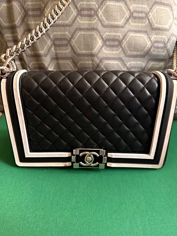 Chanel Boy Bag – 2019 Contrast Trim Edition