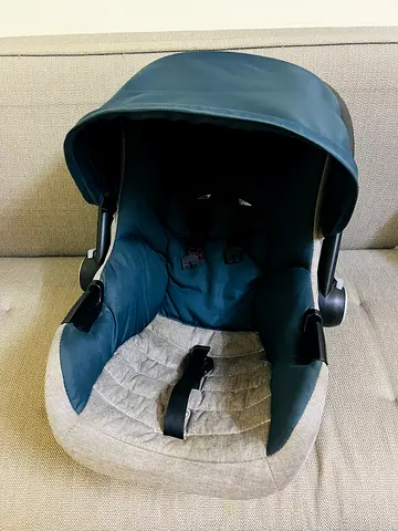 Infant car seat