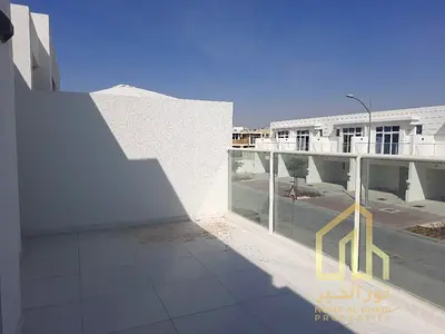 READY TO MOVE IN | SPACIOU AND BRIGHT | UNFURNISHED