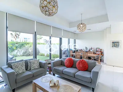 Single Row | Landscaped Garden | 3 Bed + Maids
