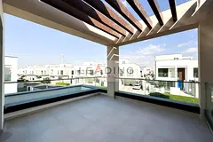 Luxury Living I 4BR Villa | Vacant