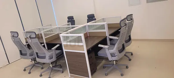 Modern Office Workstations with Ergonomic Chairs 6 seter