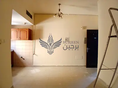 Spacious studio apartment available with sprite kitchen in al nabba only for indains