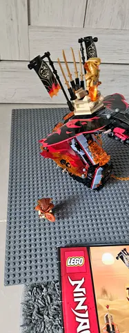 NINJAGO #70674
Fire Fang