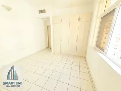 Like A new building Good location 1bhk with balcony wardrobe with 2 Bathrooms family building only 30k