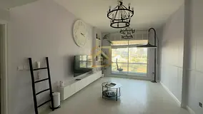 Fully furnished | Upgraded | Multiple chq