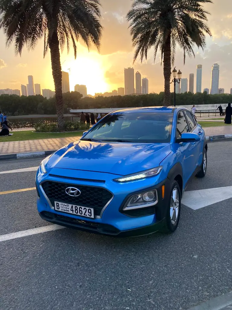 Hyundai Kona 2021 — photo 1 of 10