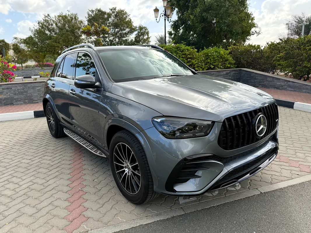 Mercedes-Benz GLE-Class 2022 — photo 1 of 17